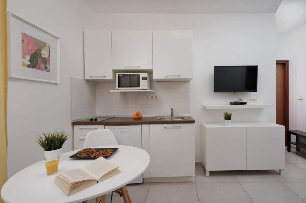 PUY Apartments Antons 2 מראה חיצוני תמונה