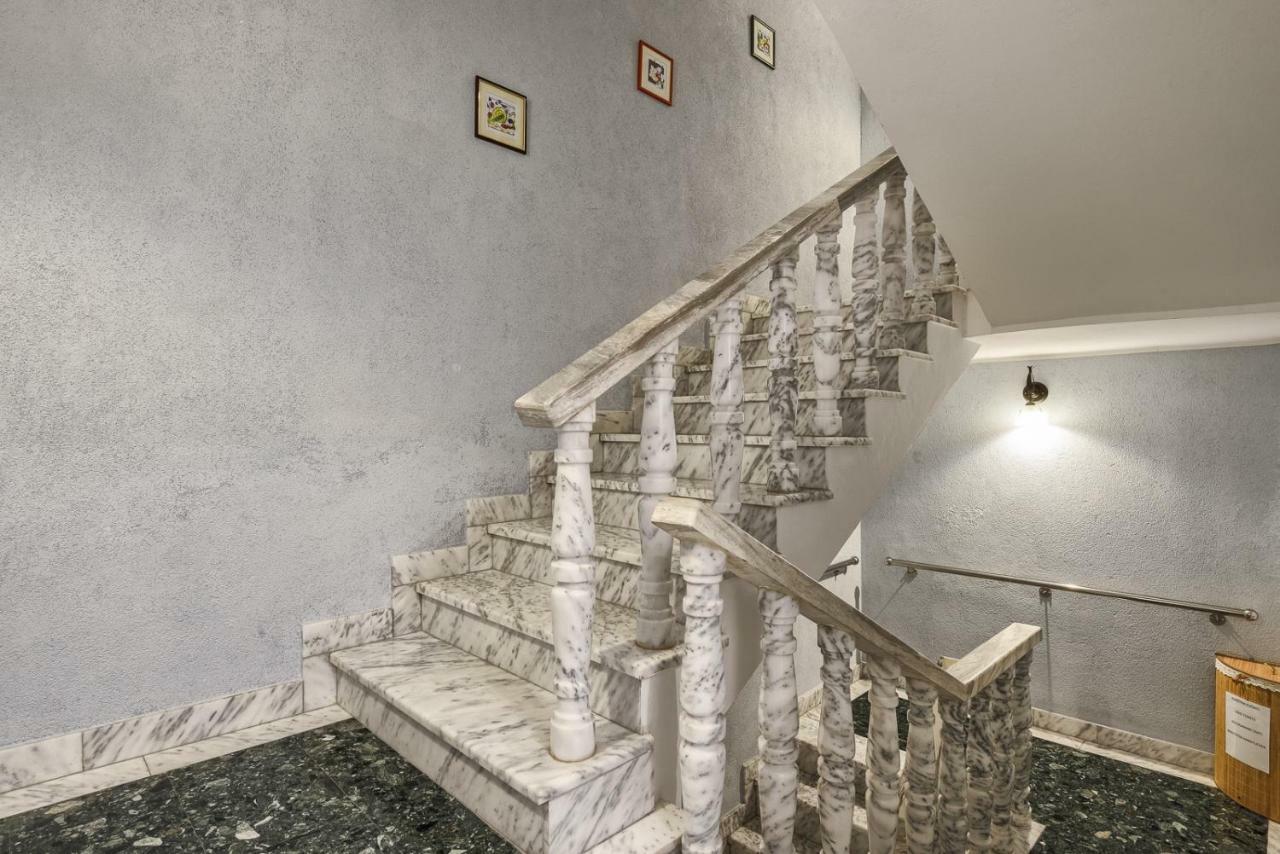 PUY Apartments Antons 2 מראה חיצוני תמונה