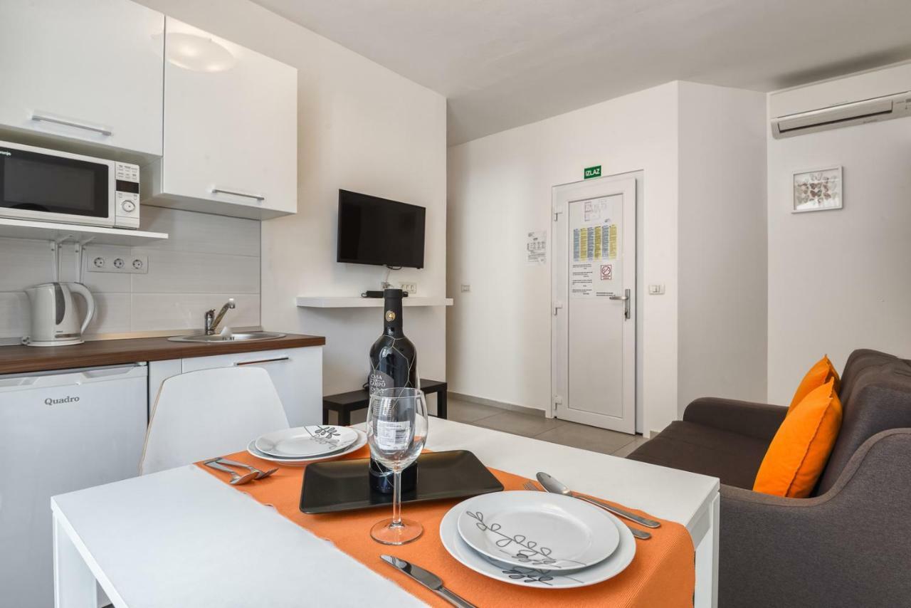 PUY Apartments Antons 2 מראה חיצוני תמונה